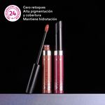 Set-Crystals-Studio-Look-con-una-paleta-de-sombras-de-10-tonos-y-un-labial-mate-en-tono-Crystal-Nude