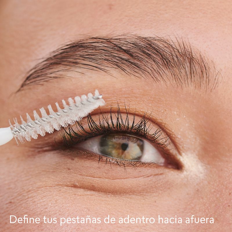 Mascara-de-pestañas-en-gel