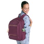 Mochila-para-mujer-casual-de-poliester-con-varios-bolsillos-y-asas-acolchadas-para-mas-organizacion.