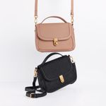 Bolso-de-mujer-negro--elegante-cuero-asa-ajustable-cierre-seguro-y-bolsillo-posterior-practico.